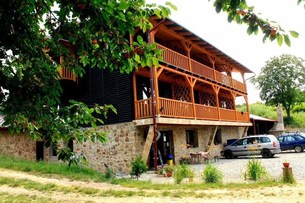 Penzion Na Prehrade Smradávka Εξωτερικό φωτογραφία